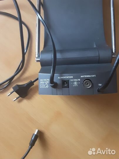 Антенна для тв комнатная с усилителем