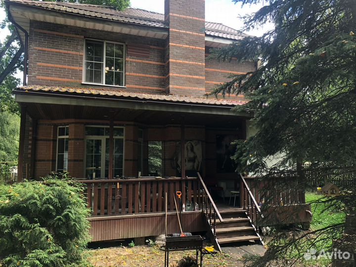 Работа с проживанием грузчик