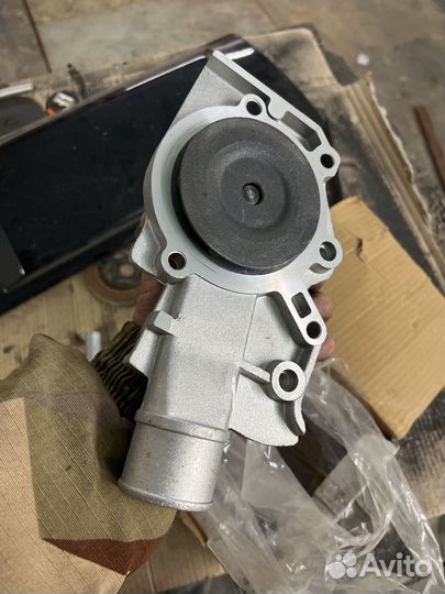 Помпа ford escort