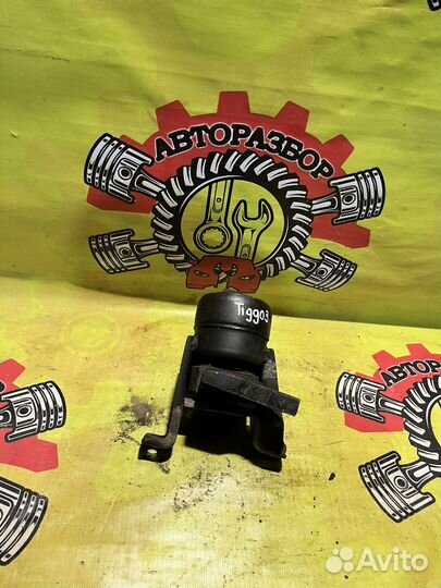 Подушка опора двигателя правая Chery Tiggo 3