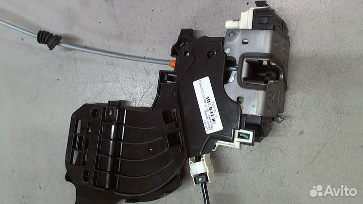 Замок двери Mercedes GL X166, 2013