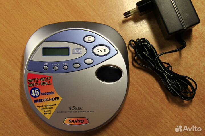 Портативный cd плеер Sanyo CDP-4700