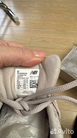 Кроссовки женские new balance