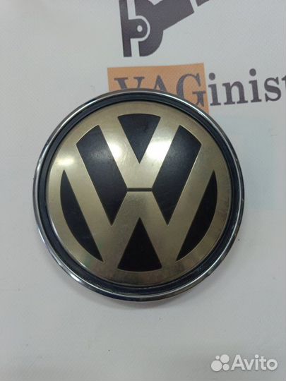Эмблема передняя Vw Passat CC 3.6 2008