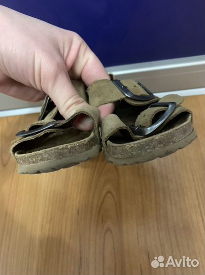 Сандали Zara