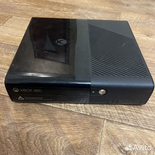 Xbox 360E 250gb прошитый+39игр