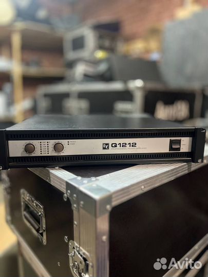 Усилитель Electro Voice Q1212