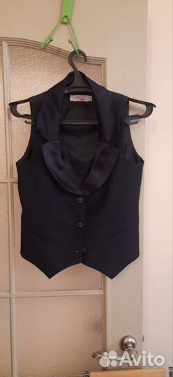 Школьный костюм (жилет юбка) рост 164 см
