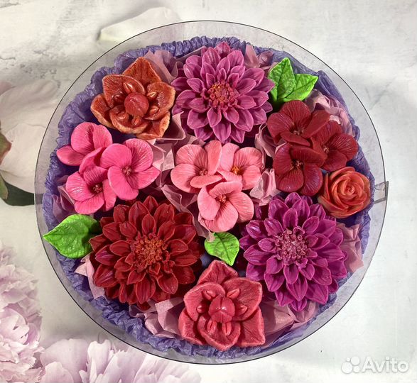 Цветы из бельгийского шоколада в коробке