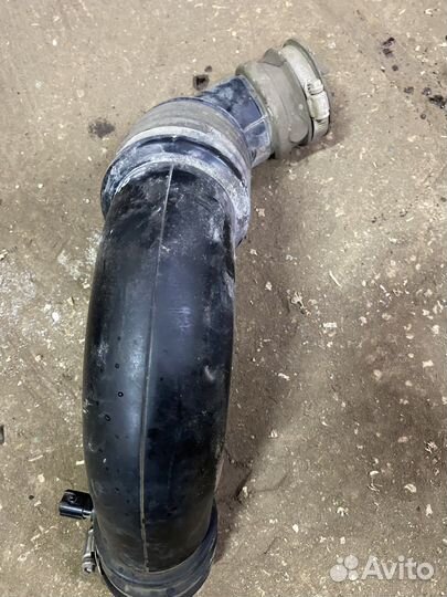 Патрубок воздушного фильтра Додж Калибер