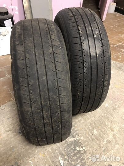 Yokohama dB Decibel E70 215/60 R16 95