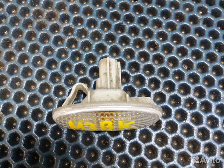 Повторитель поворотов mazda 3 BK