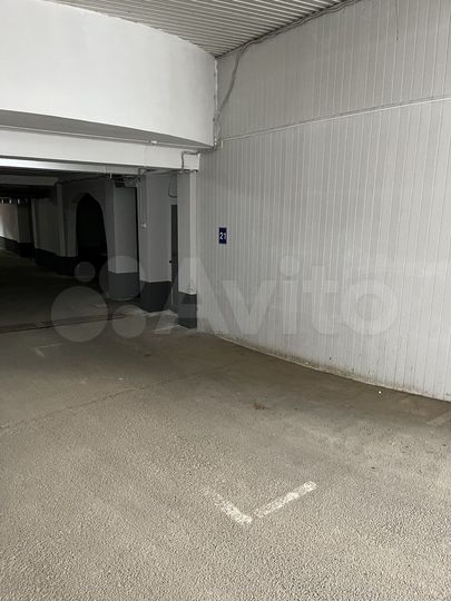 Машиноместо, 15 м²
