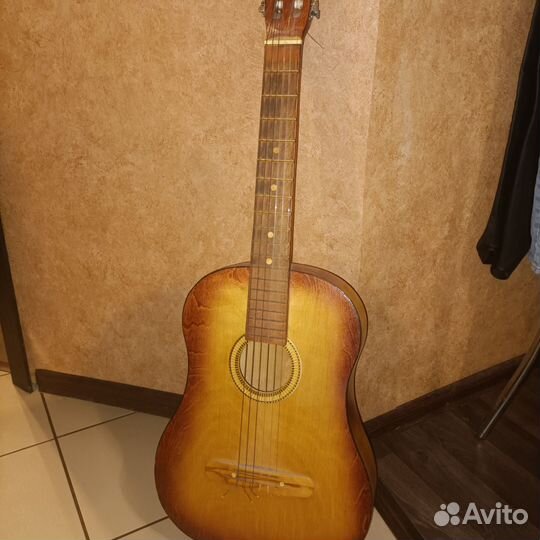 Акустическая гитара бу