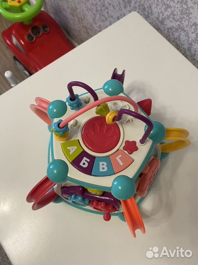 Развивающие игрушки (развивающий центр )