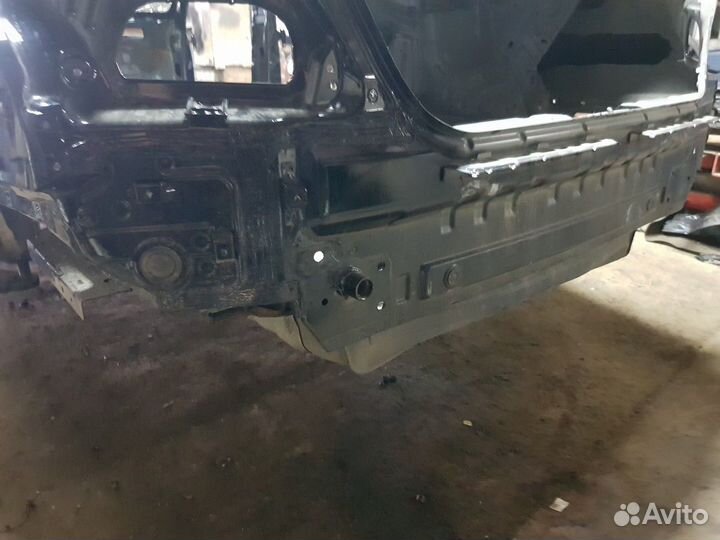 Панель задняя (Hyundai Equus)