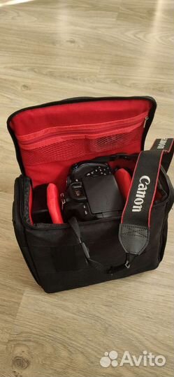 Фотоаппарат Canon 650D + объектив 18-135