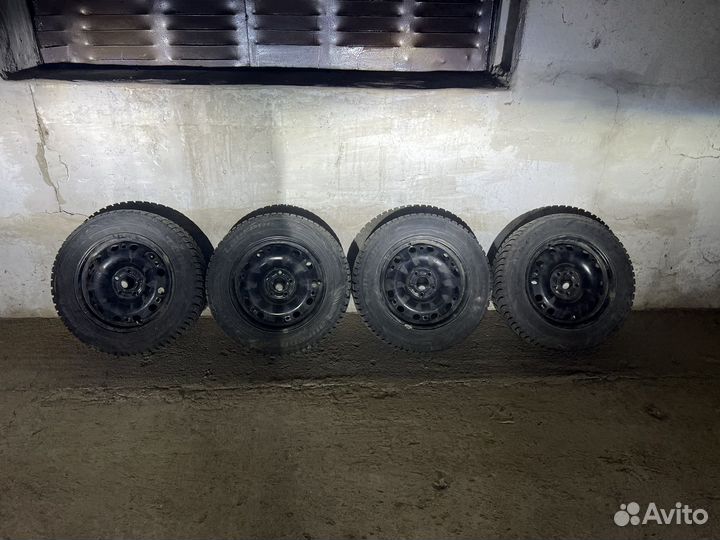 Хороший комплект зимних колес