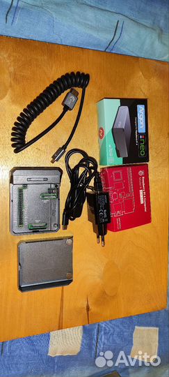 Raspberry Pi 4 Model B (4Gb)