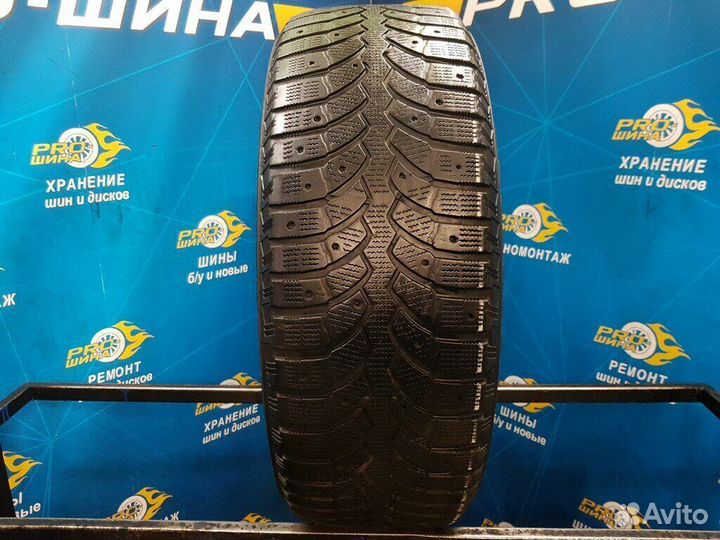 Bridgestone Blizzak Spike-01 215/60 R17