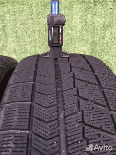 Bridgestone Blizzak VRX 215/60 R17 96Q