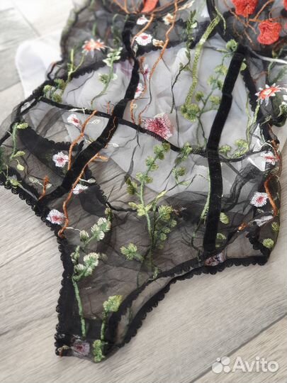Корсет кружевной