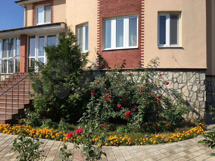 Дом 450 м² на участке 30 сот.