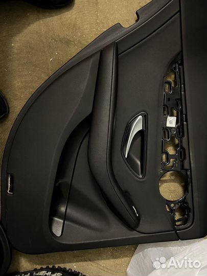 Дверные карты Mercedes C-класс w205 рест