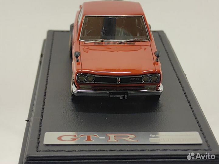 Модель Nissan skyline GT-R 2000 от ignition model