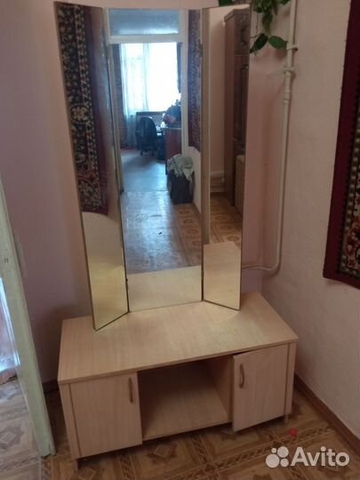 Компьютерный стол