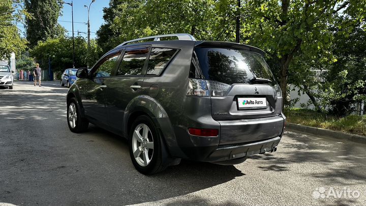 Mitsubishi Outlander 3.0 AT, 2008, 251 300 км