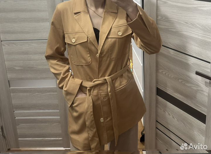 Плащ пиджак