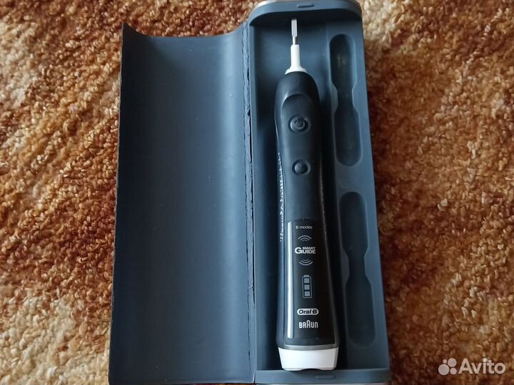 Зубная щетка oral b black 7000