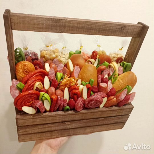 Ящик с закусками