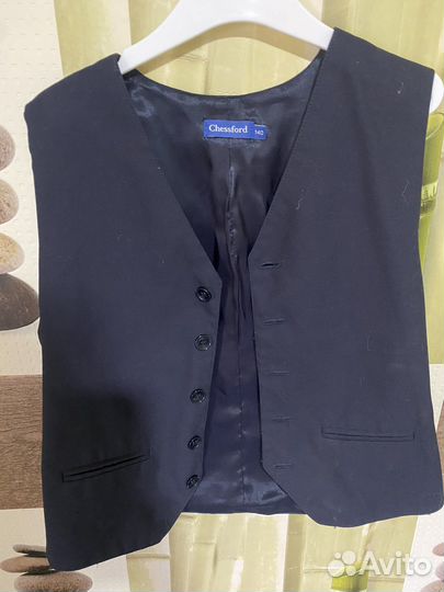Жилет безрукавка 134-140 рост