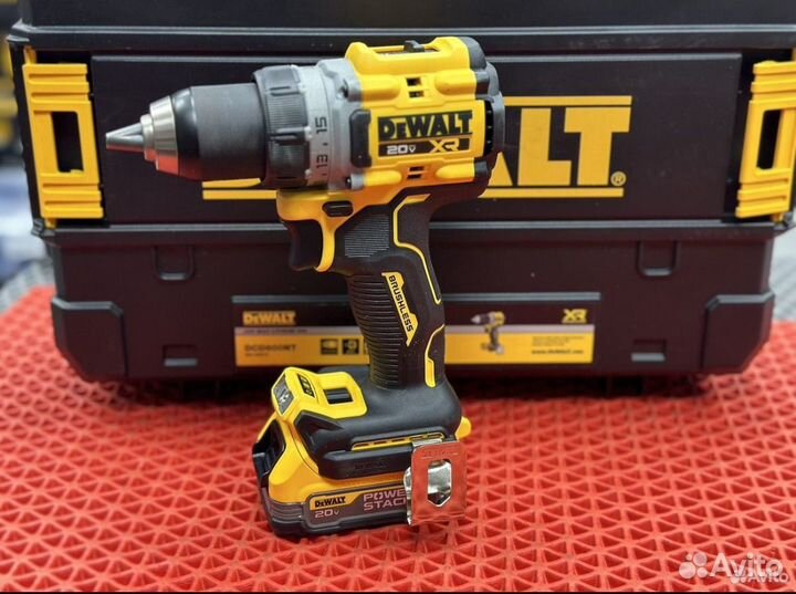 Аккумуляторная дрель шуруповерт dewalt DCD800P