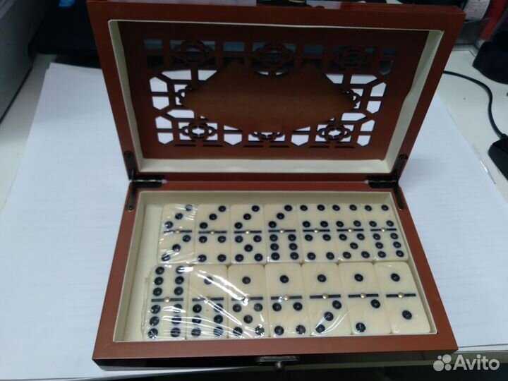 Домино настольное