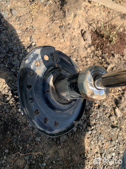 Стойка амортизатора Nissan Qashqai j10