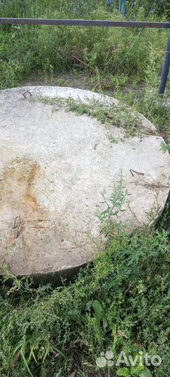 Старый Люк-Дно для канализации