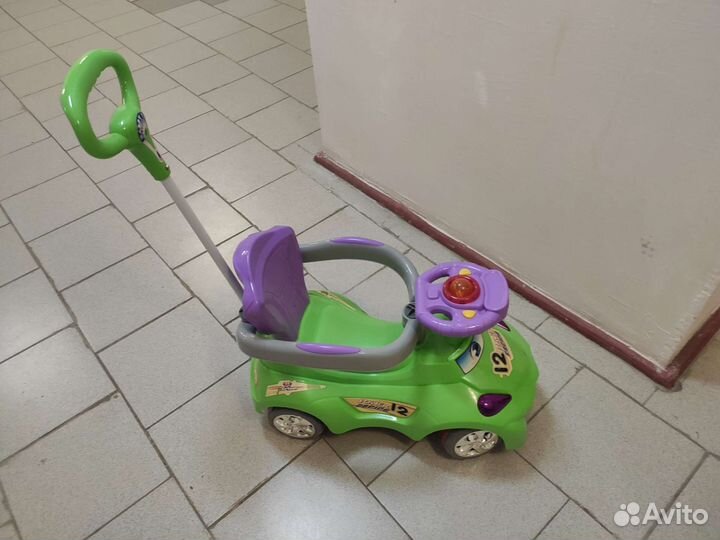 Машинка-каталка