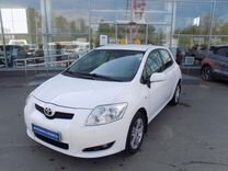 Toyota Auris 1.6 MT, 2008, 198 099 км, с пробегом, цена 672 000 руб.