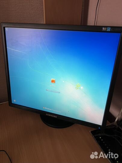 Монитор Samsung syncmaster 943n