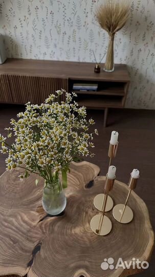 Журнальный столик из дерева