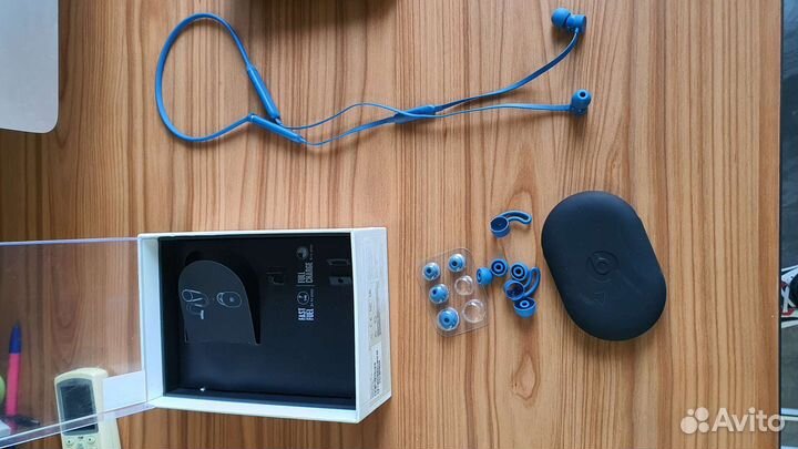 На запчасти - Beats x Беспроводные наушники