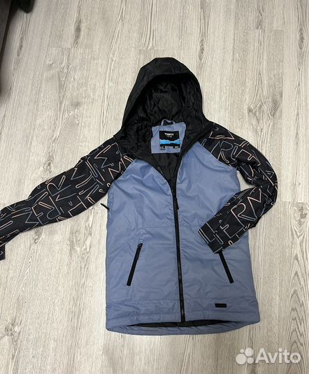 Куртка сноубордическая