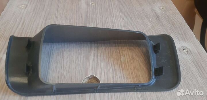 Рамка на противотуманку ваз 2114, 2115 правая,1шт