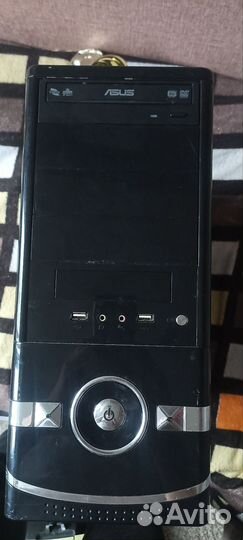 Материнская плата с корпусом