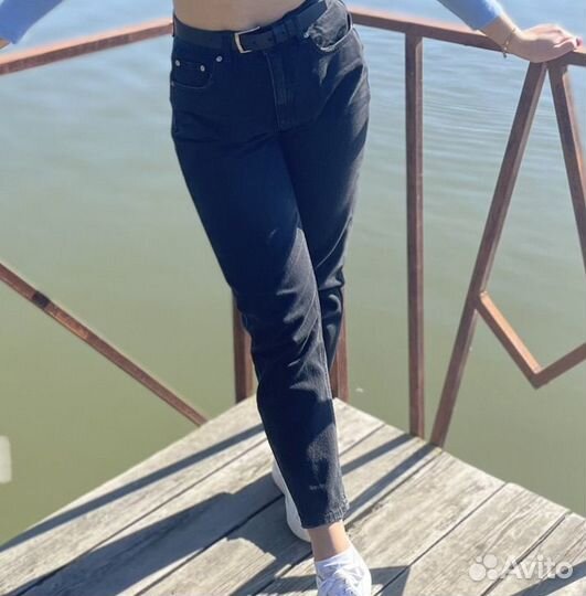 Джинсы pull and bear mom