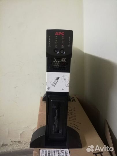 Стабилизатор напряжения ибп APC Surt1000XLI