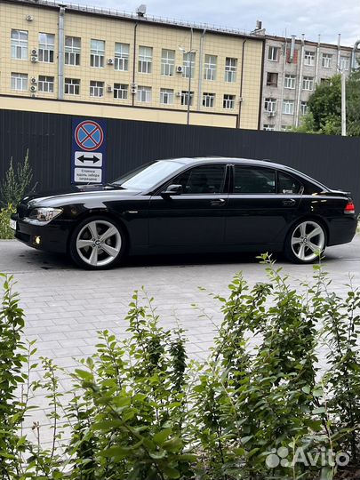 Аренда авто на свадьбу BMW 740Li